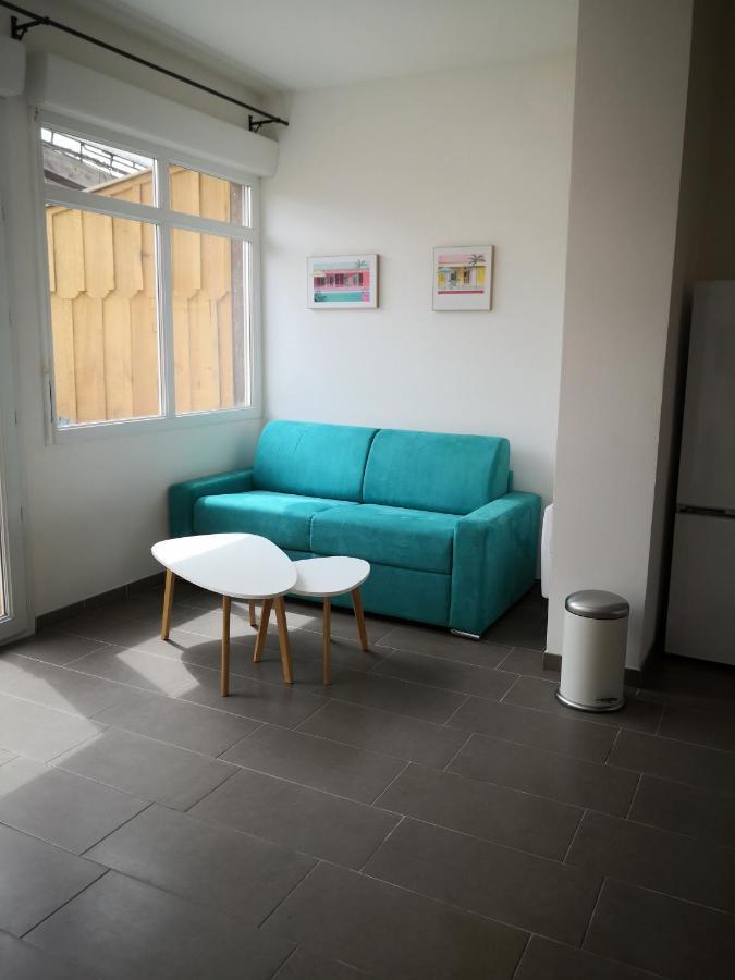 Studio En Plein Centre Ville A 8 Minutes De L'Ocean Le Porge Exterior photo